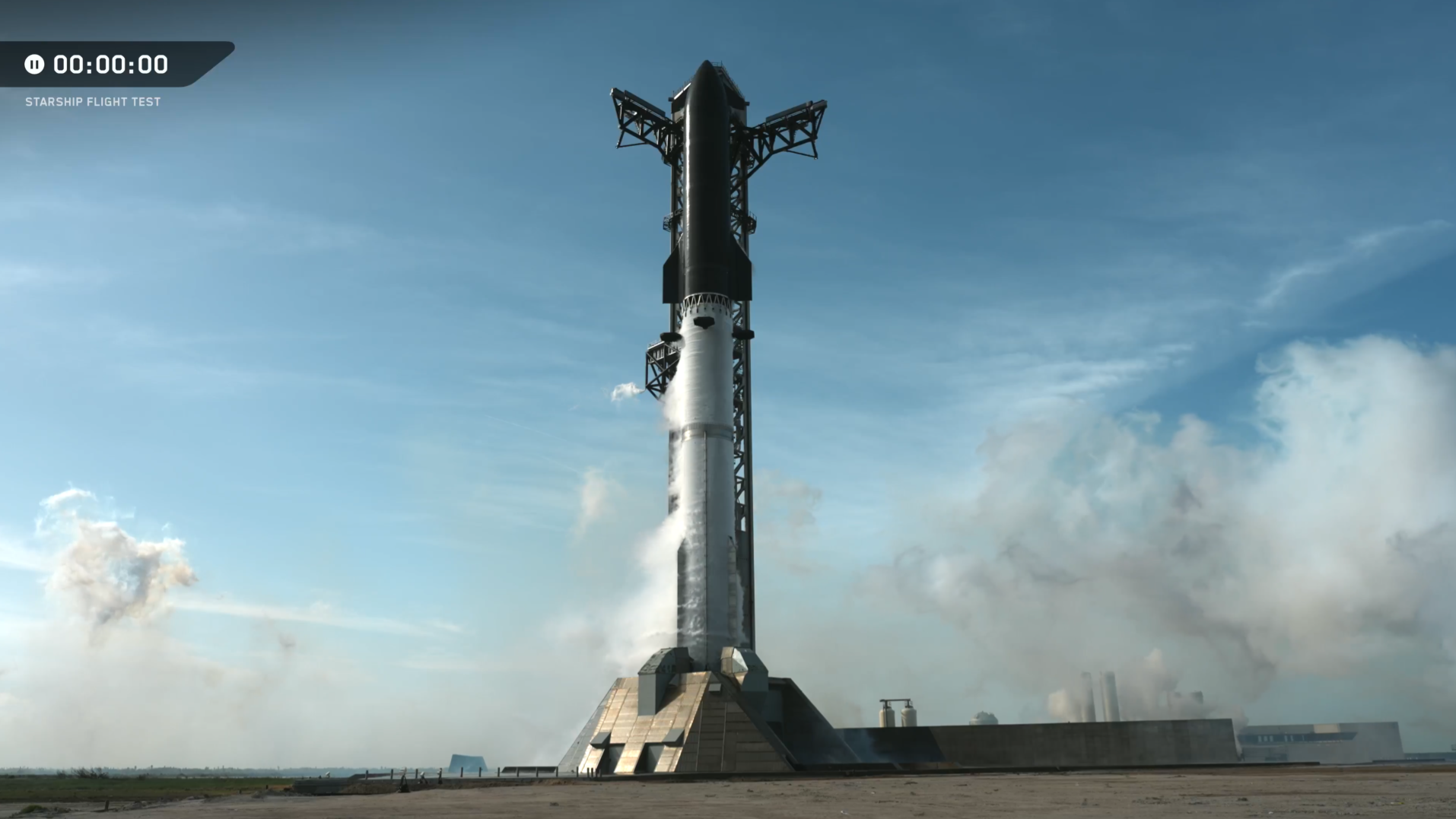 航天图片资料 · Tall rocket blue sky
