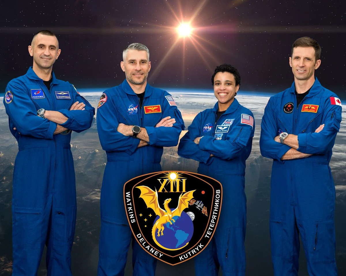 航天图片资料 · LabPadre tweet about Crew-13 early October launch target