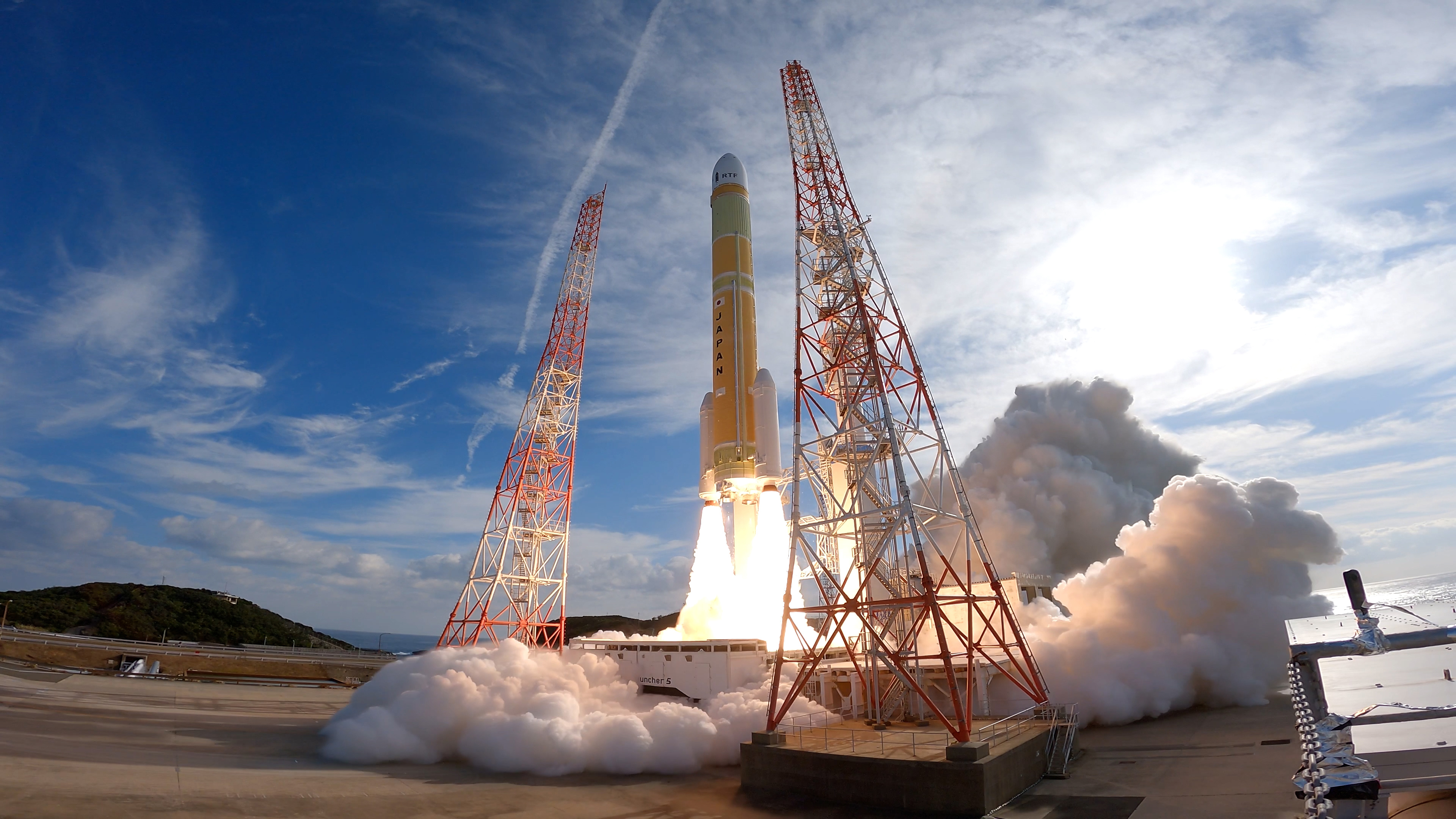 航天图片资料 · H3-22 liftoff (VEP-4)
