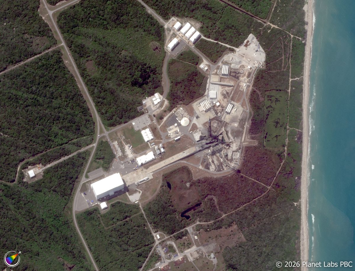 航天图片资料 · Satellite view of the aftermath of a rocket explosion on a lanchpad.