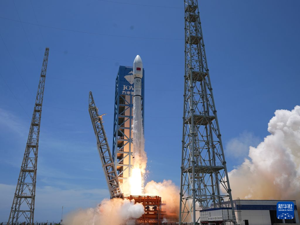 航天图片资料 · 我国成功发射卫星互联网低轨24组卫星