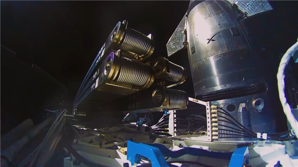 航天图片资料 · 引擎罢工也挡不住 SpaceX“星舰”首次成功进入地球轨道