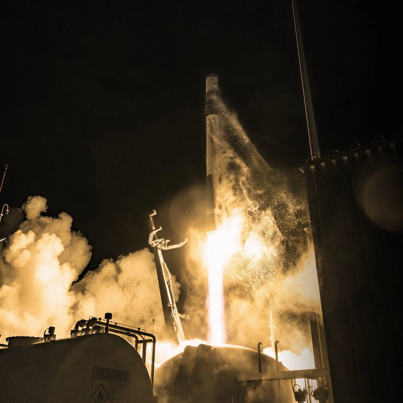 航天图片资料 · MISSION SUCCESS: Rocket Lab Launches 93rd Electron Mission