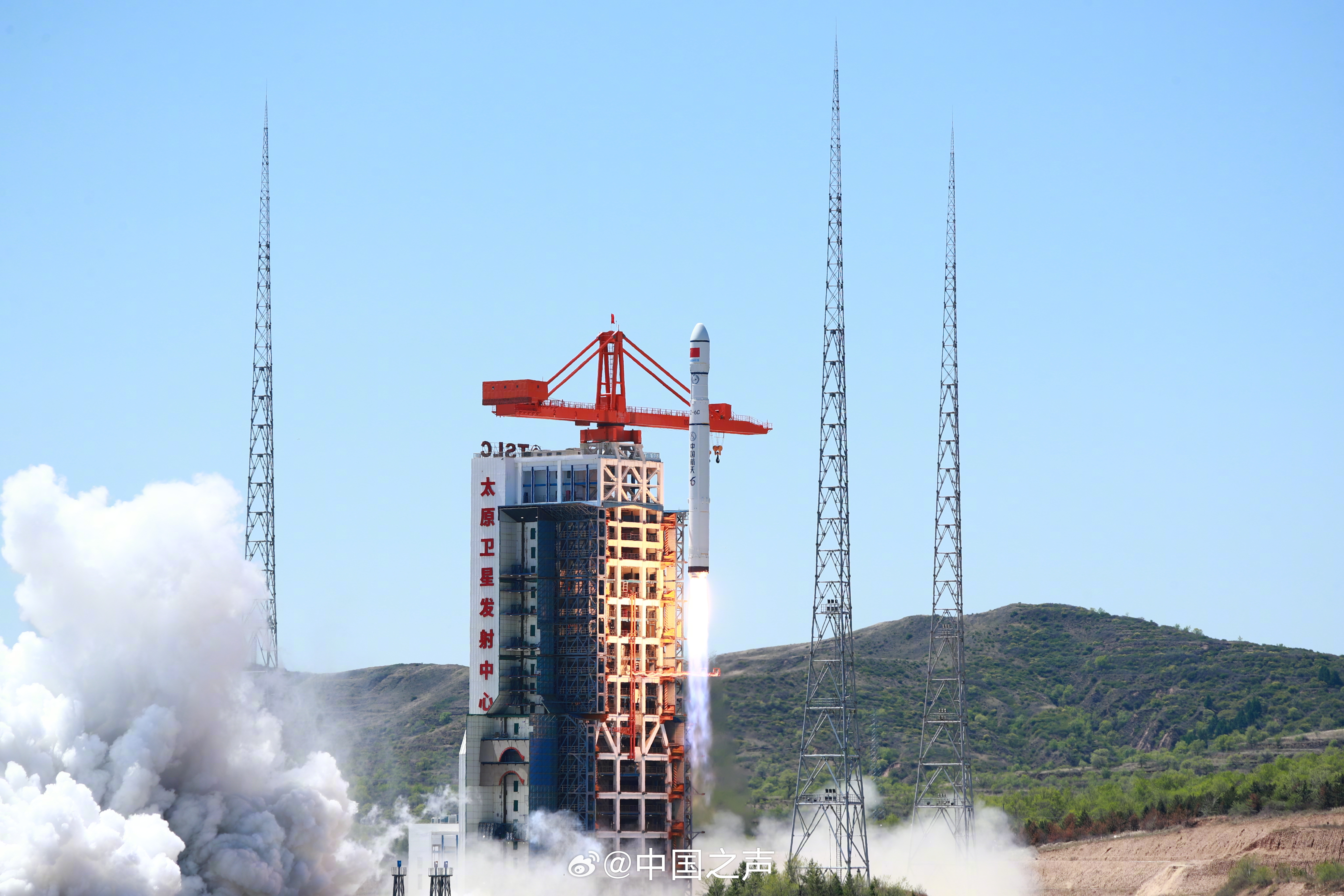 航天图片资料 · CZ-6C liftoff from LC-9A (Maiden Flight)