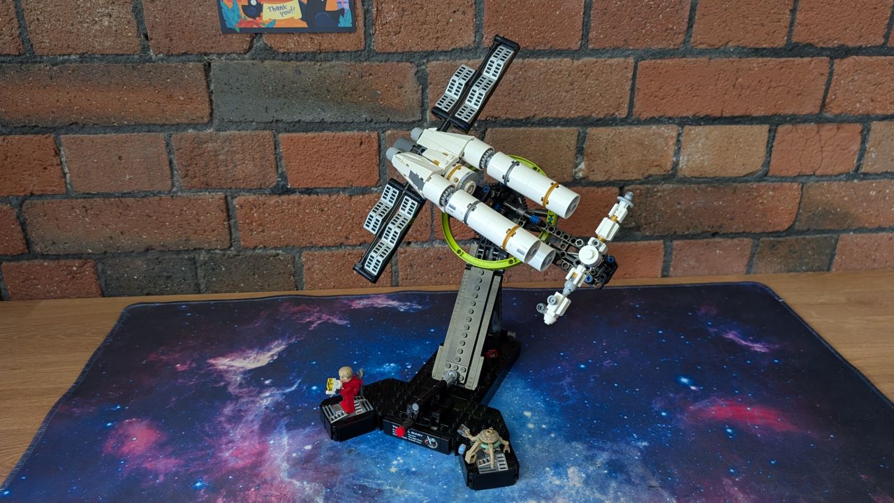 航天图片资料 · Lego Project Hail Mary set