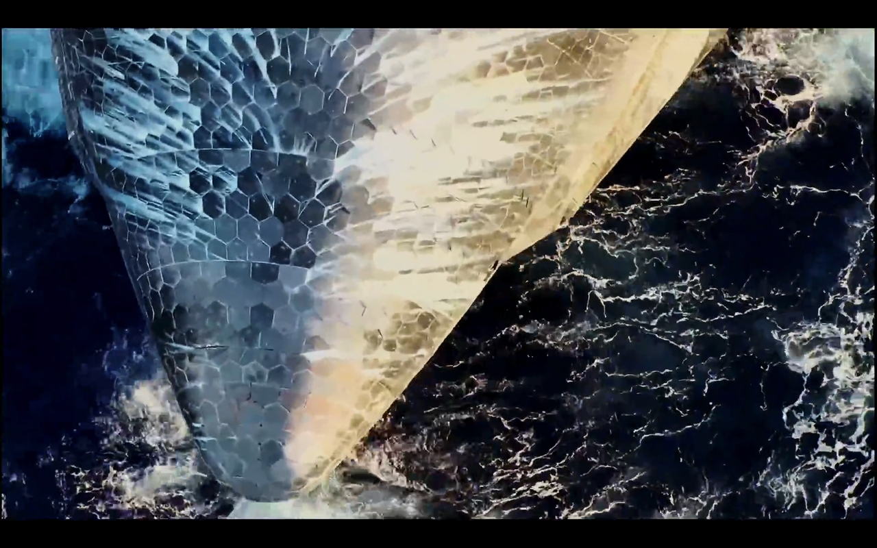 航天图片资料 · A SpaceX Starship vehicle floats in the Indian Ocean after Flight 13 splashdown