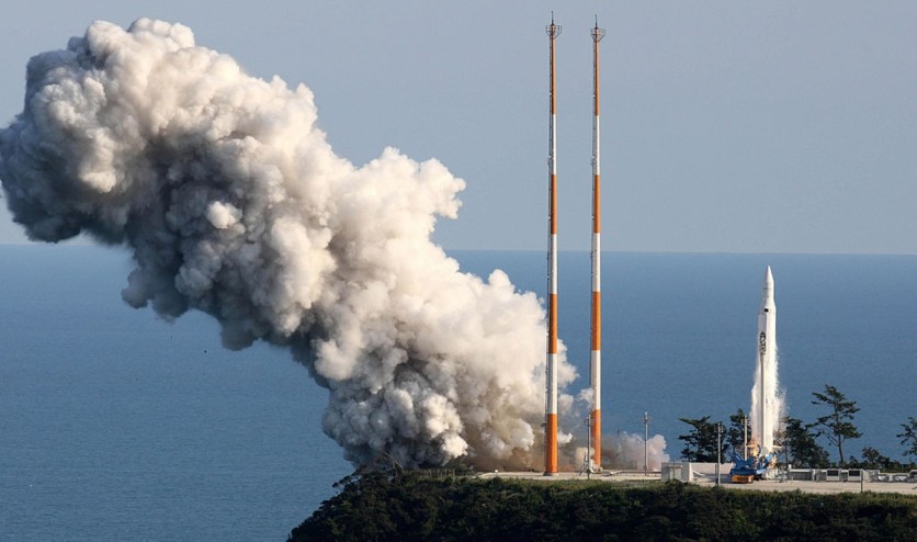 航天图片资料 · Nuri Rocket Goes Private October 7: Hanwha Commands First-Ever Korean Launch