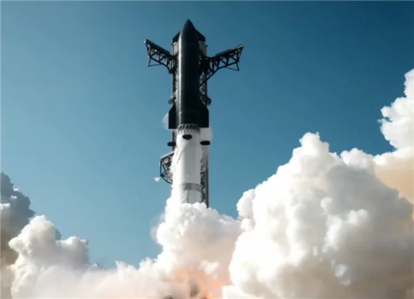 航天图片资料 · SpaceX周一开启新试飞：巨型火箭星舰终于要进入轨道