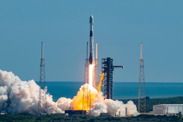 航天图片资料 · Falcon 9 launch
