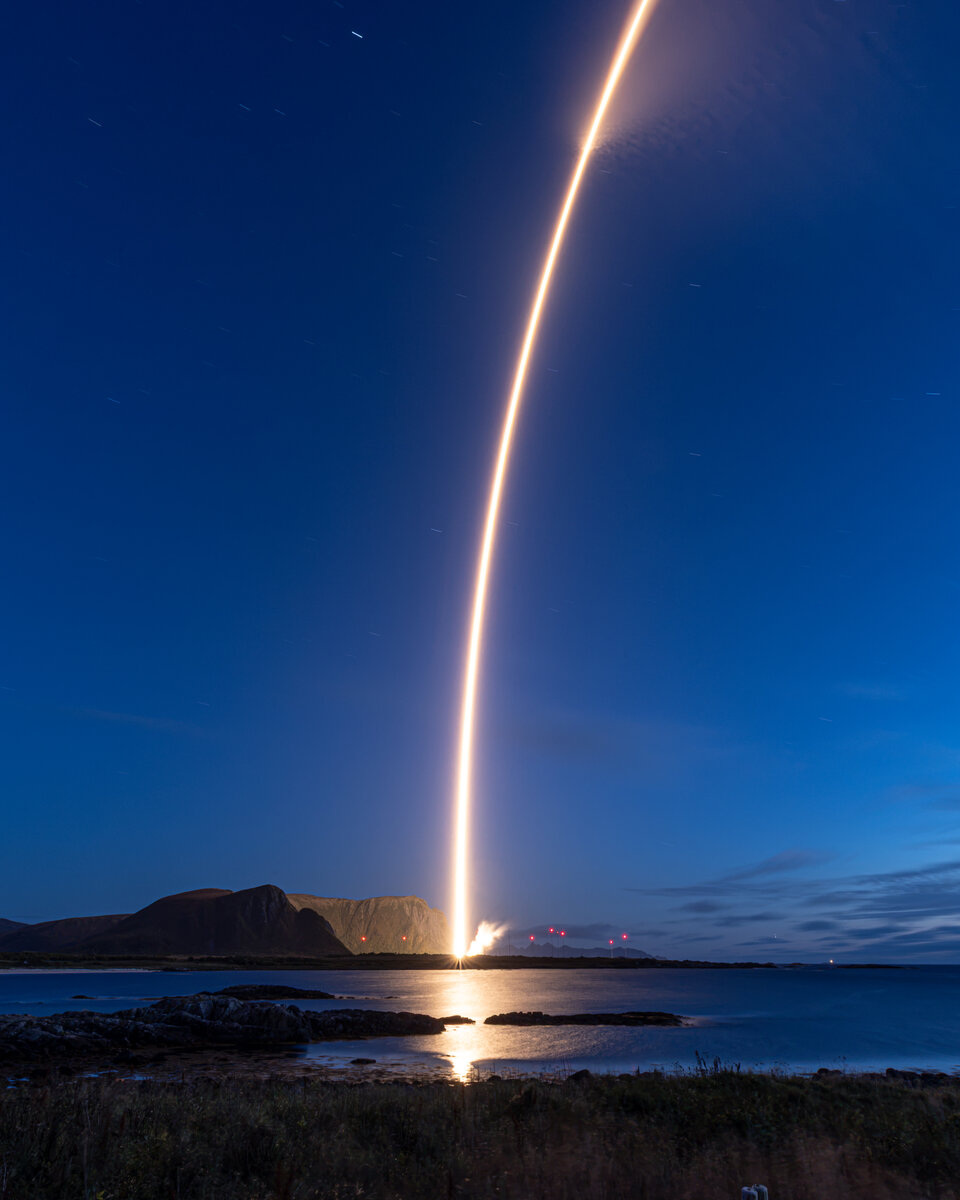 航天图片资料 · Spectrum liftoff to orbit