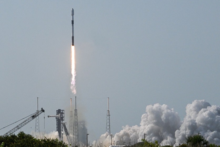 航天图片资料 · Space Force's $76B Satellite Program Has One Rocket: SpaceX Stands Alone
