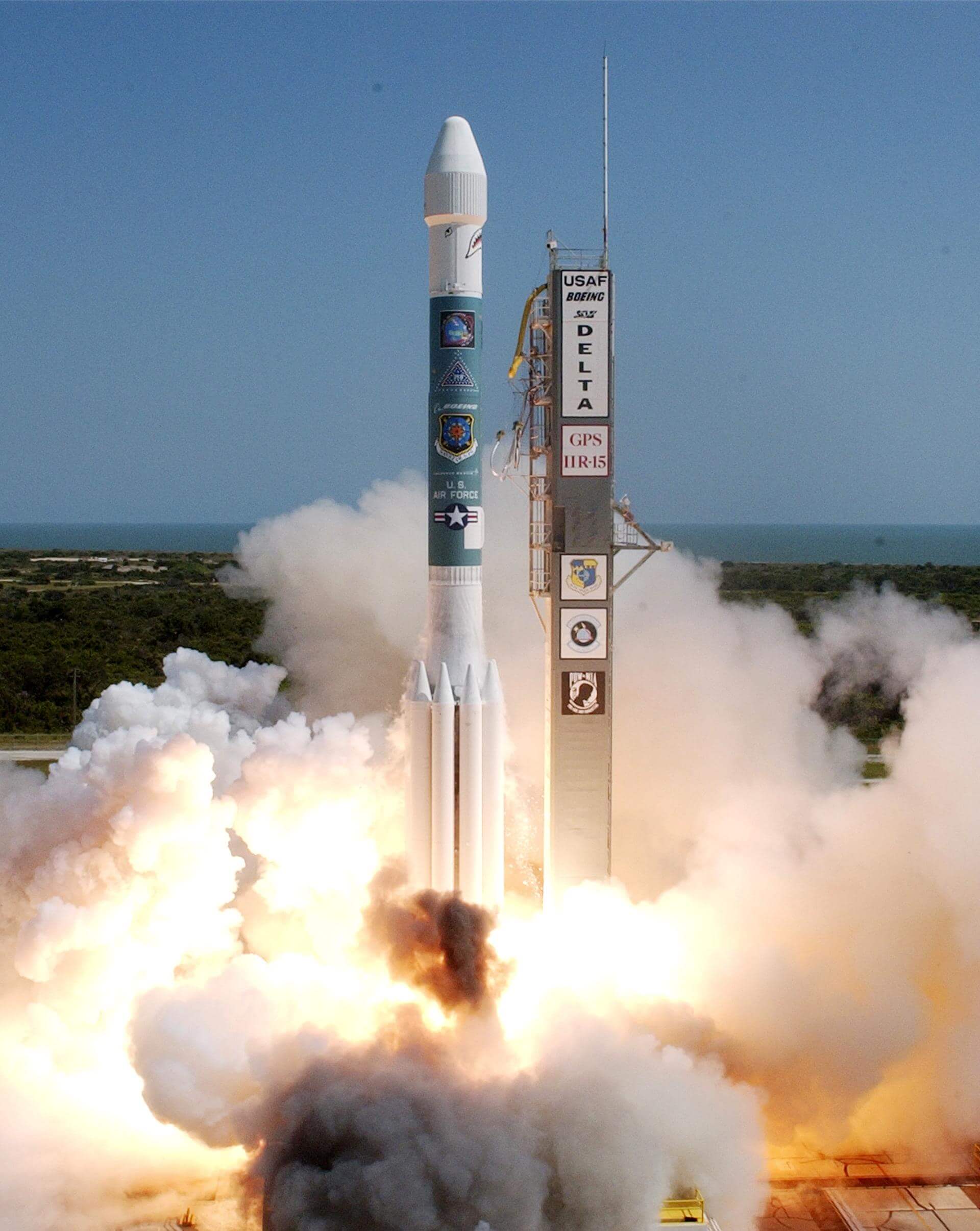 航天图片资料 · Delta II 7925-9.5 liftoff (GPS IIR-15)