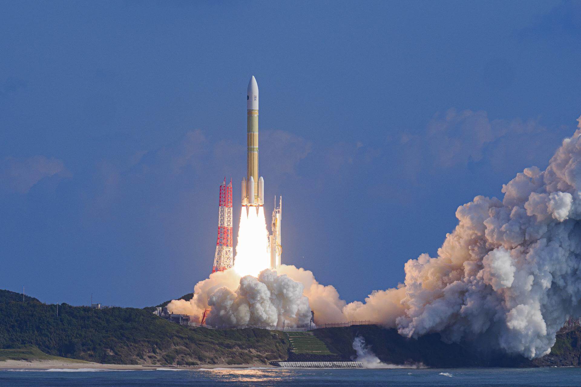 航天图片资料 · H3-24 liftoff (HTV-X1)
