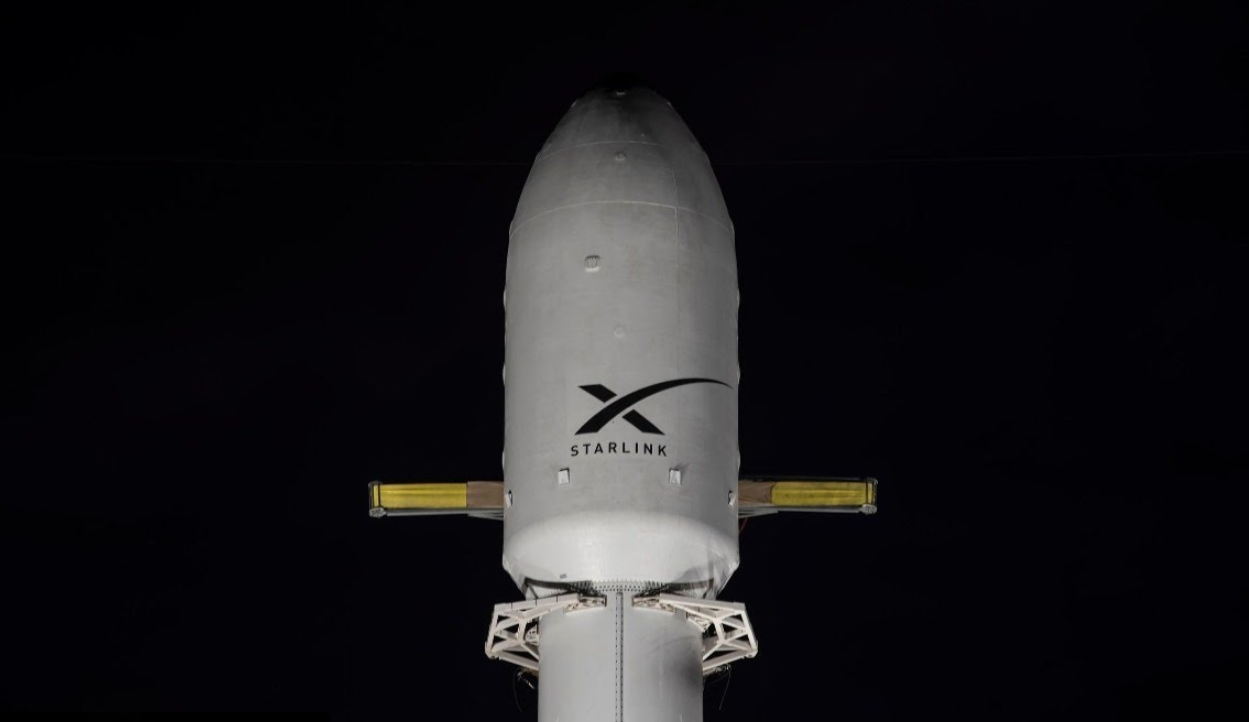 星链 15-21 批次的来源关联配图,不表示本次发射实拍;署名:SpaceX